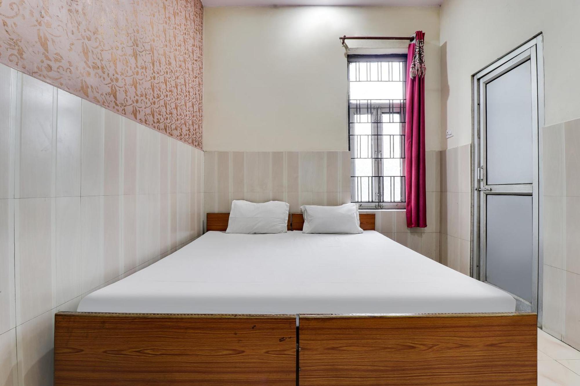 สปอต ออน 40076 โฮเต็ล ซันนี Hotel Bhairaun Ghat ภายนอก รูปภาพ
