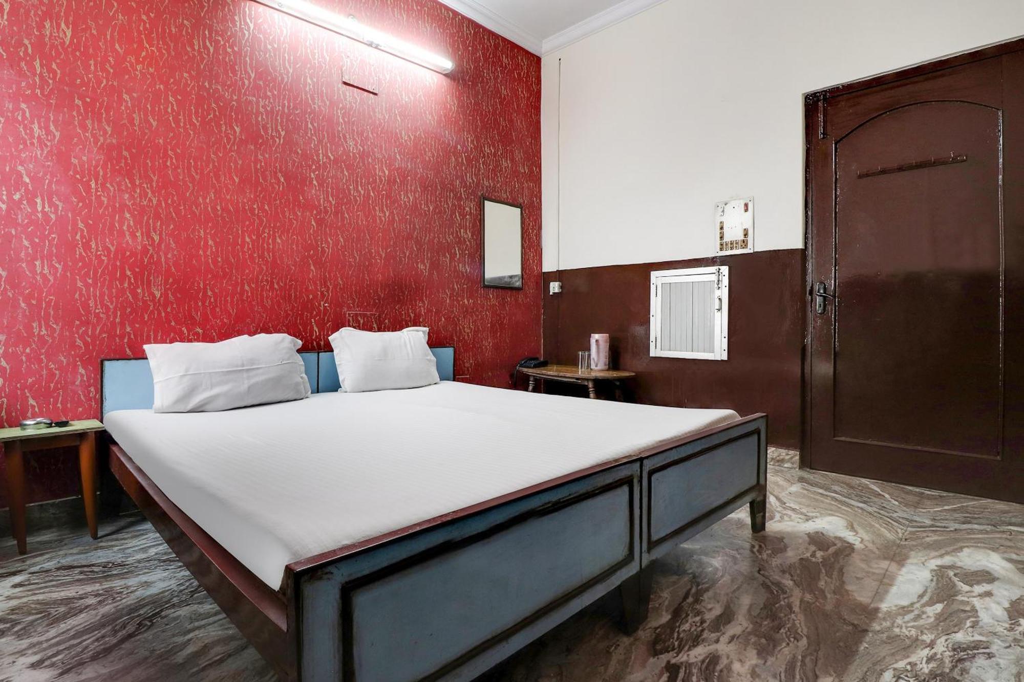สปอต ออน 40076 โฮเต็ล ซันนี Hotel Bhairaun Ghat ภายนอก รูปภาพ
